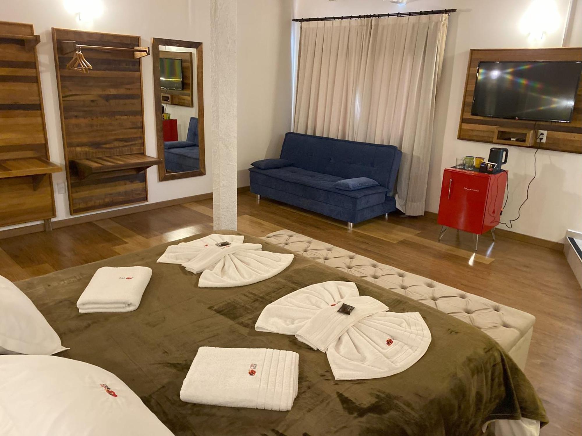 Hibisco Home Hotel Урубиси Стая снимка